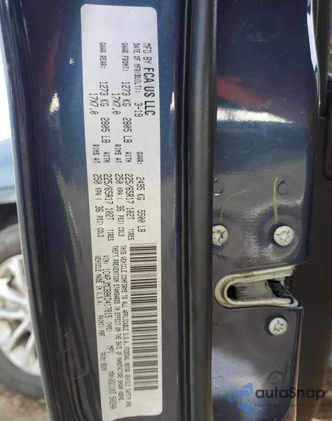 2019 Jeep Cherokee Latitude z USA, uszkodzony, nr VIN 1C4PJMCB8KD417815